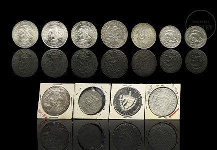 Colección de once monedas Hispano-Mexicanas