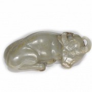 Carved jade bull, Qing dynasty.