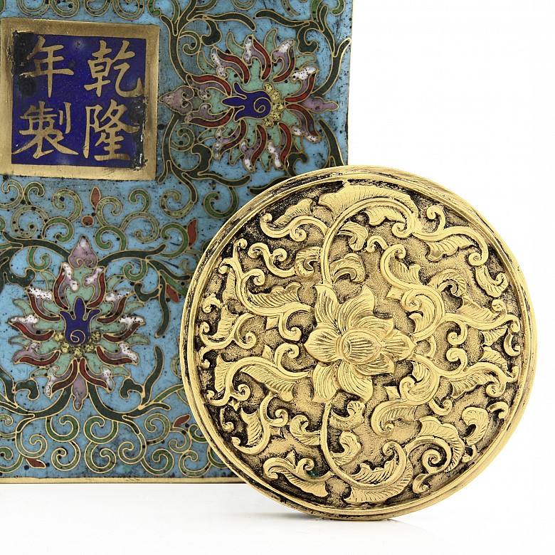 Cloisonné emamel inkwell, China, Qing dinasty (1644-1912)