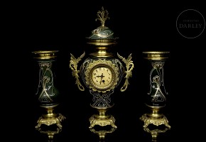 Table clock with vases Art Nouveau style, 20th century