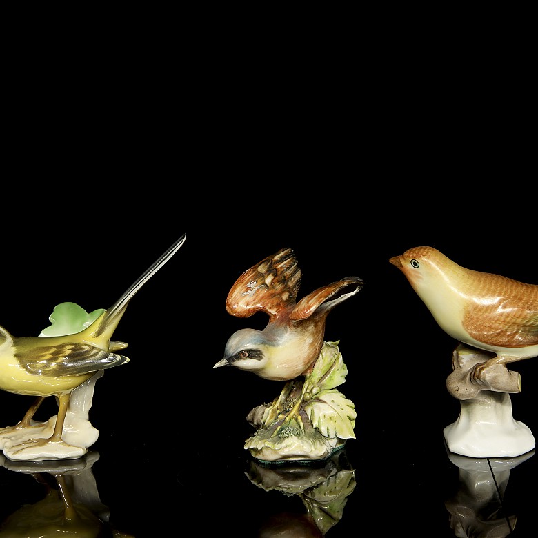 Ten porcelain birds, 20th century