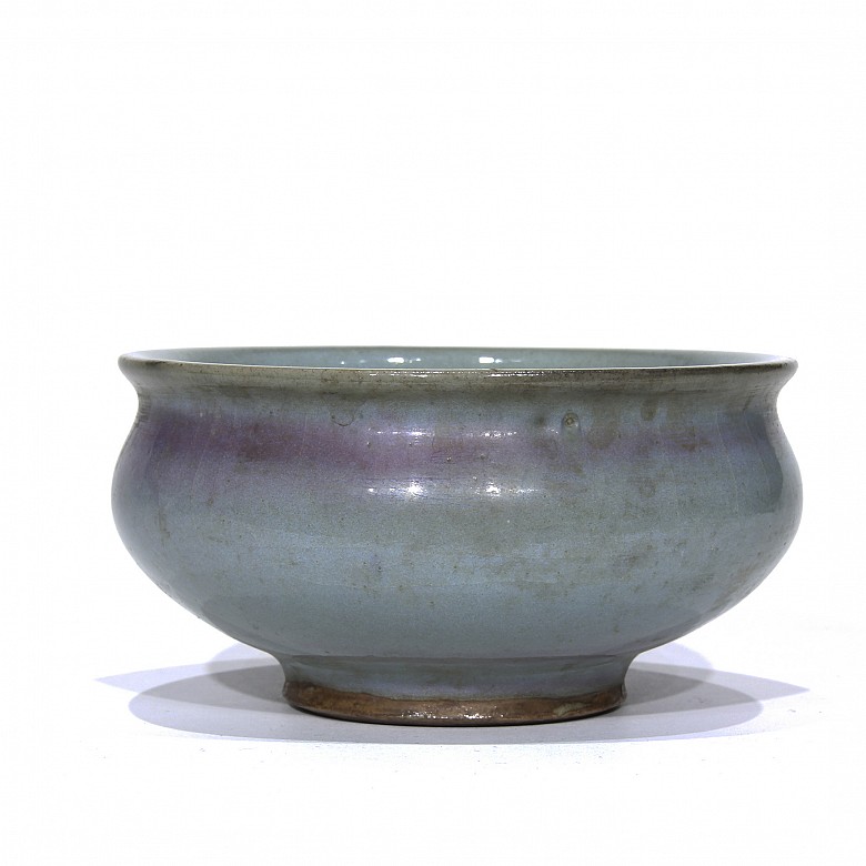 Jun glazed pottery vessel, Northern Song dynasty (960 - 1127)