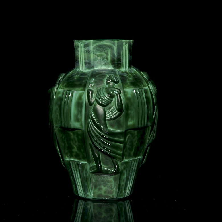 Desná Manufacture ‘Art Deco glass vase’, early 20th century