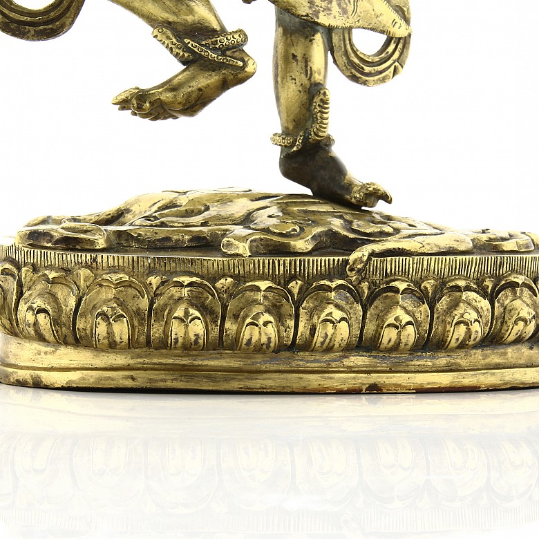 A gilt-bronze figure of Mahakala Sadbhuja, 18th century.