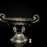 Spanish silver fruit bowl ‘Cherubs’, 20th century