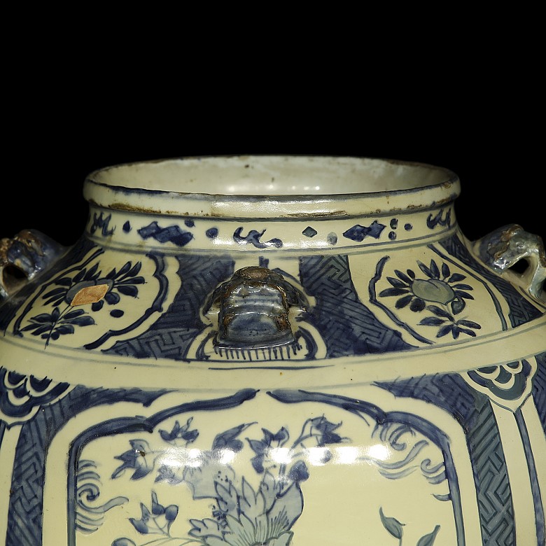 Porcelain vase in blue and white “Landscapes”, Qing dynasty