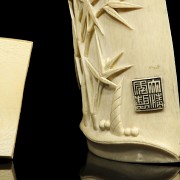 Two ivory carvings, early 20th century