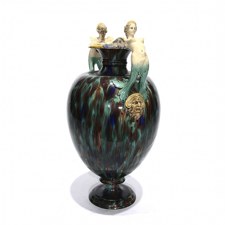 Porcelain enamelled amphora, Minton & Co., 1836-1904.