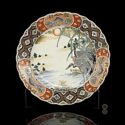 Japanese Imari ‘Cranes’ porcelain dish, 20th century - 6