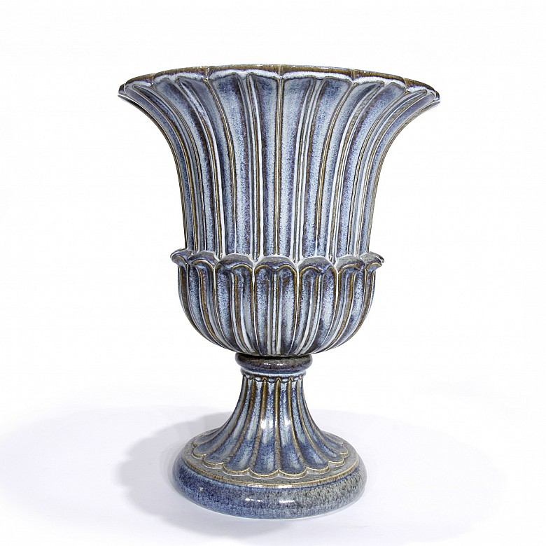 Large glazed ceramic goblet, Acanto, 20th century