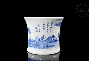 Enamelled porcelain vessel ‘Fishermen’, Qing dynasty