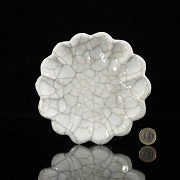 Small lobed dish with a white glaze, Qing dynasty