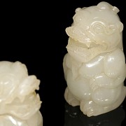 Pair of white jade bears, Eastern Han Dynasty