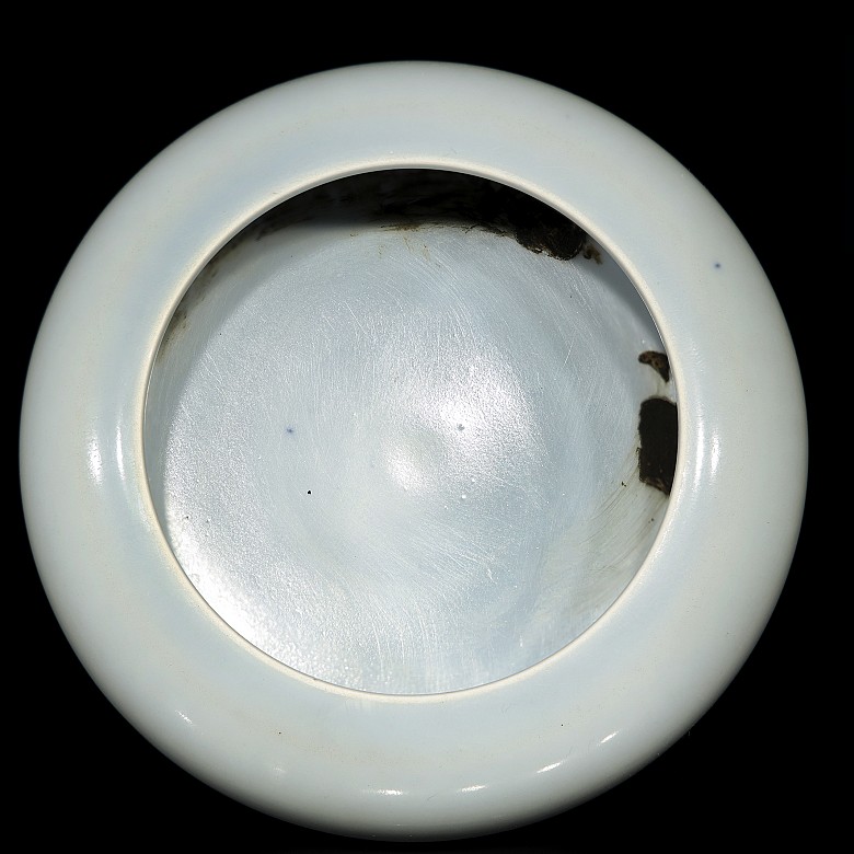 Chinese porcelain brush pot, with Kangxi mark