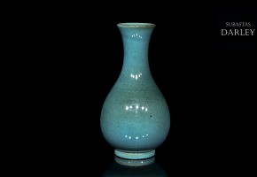 Chinese blue-green glazed vase, 20th century