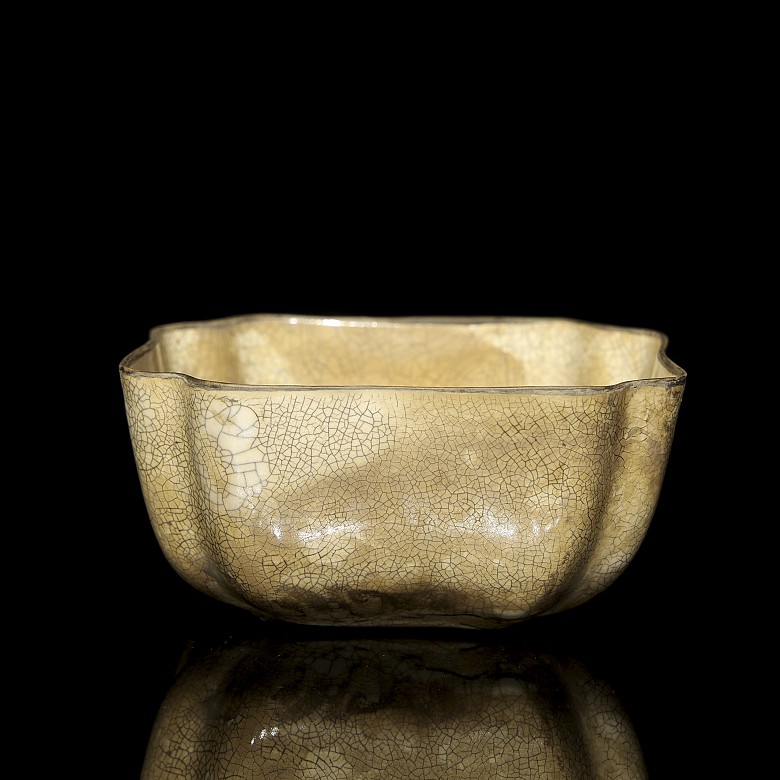 Glazed ceramic lobed bowl, Song style