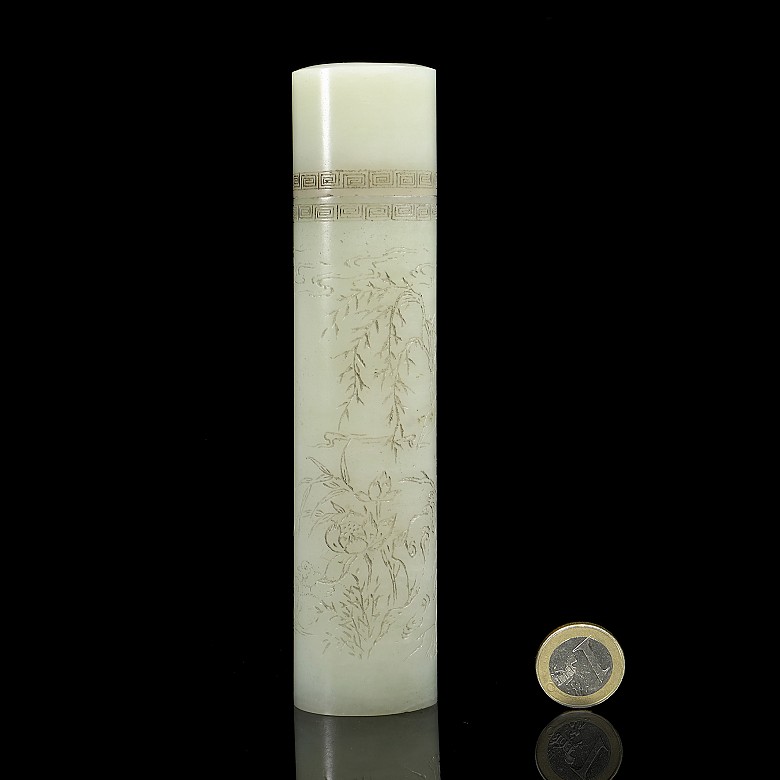 Carved white jade incense-holder, Qing dynasty