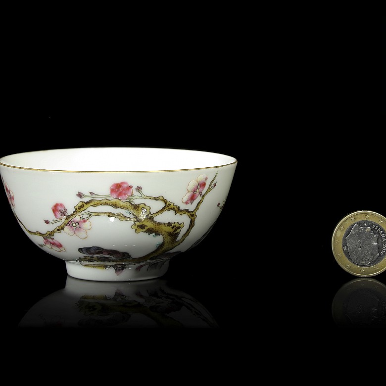 Chinese porcelain bowl, 20th century