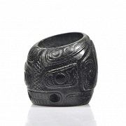 Green jade archer ring “Mask”, Shang style