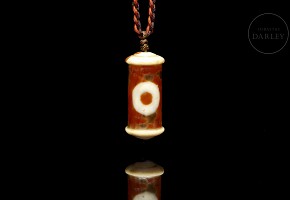 Agate ‘Dzi’ bead with eye decoration, Ming dynasty