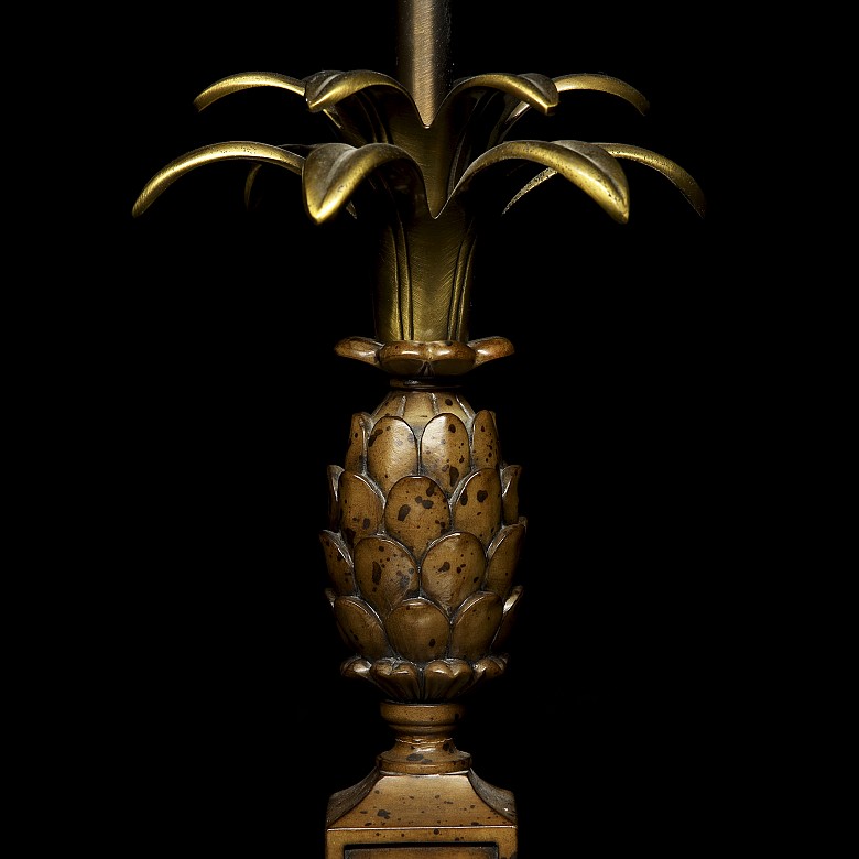 Almerich. Pair of lamps with pineapple base, 20th century