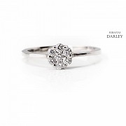 Ring in 18k white gold with diamonds