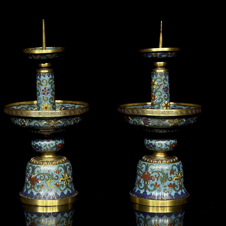 Pair of cloisonné candlesticks, Qing dynasty, Qianglong period