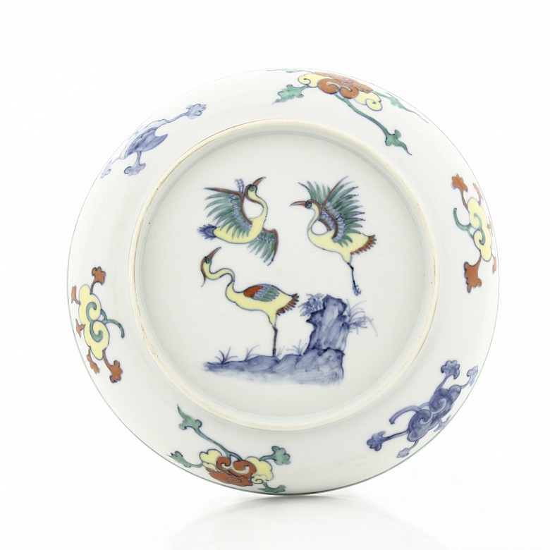 A Doucai porcelain dish with cranes.