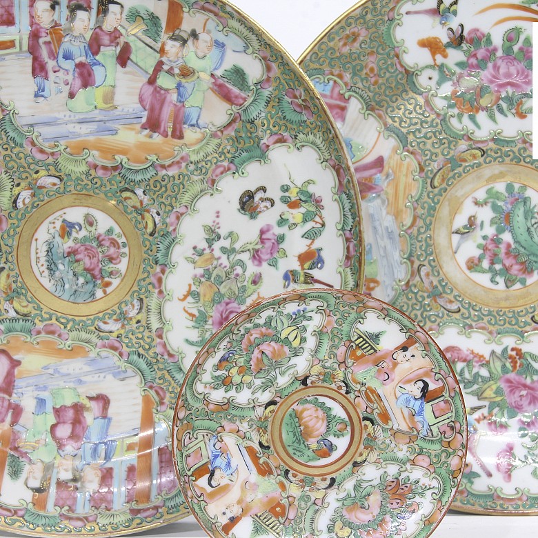 Lot of five porcelain dishes, Canton, 19th century-20th century