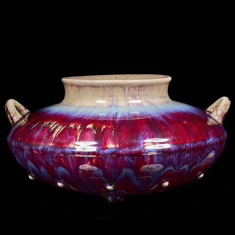 Ceramic vase with “flambé” glaze, Qing dynasty, with Qianlong seal