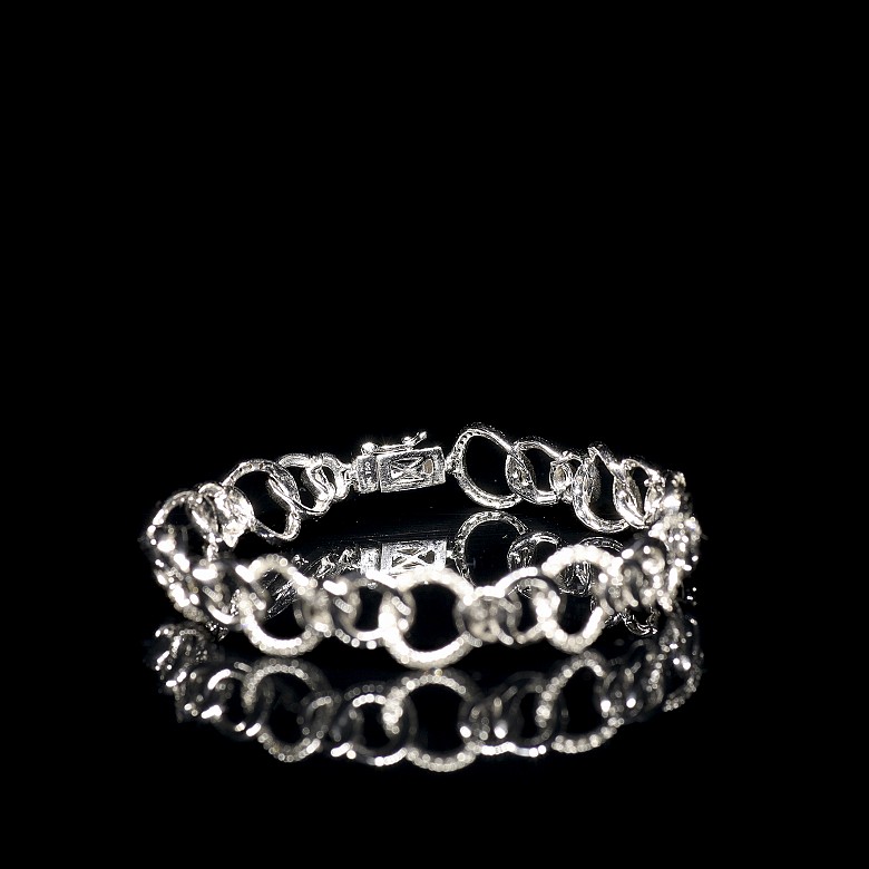 White gold and diamond bracelet