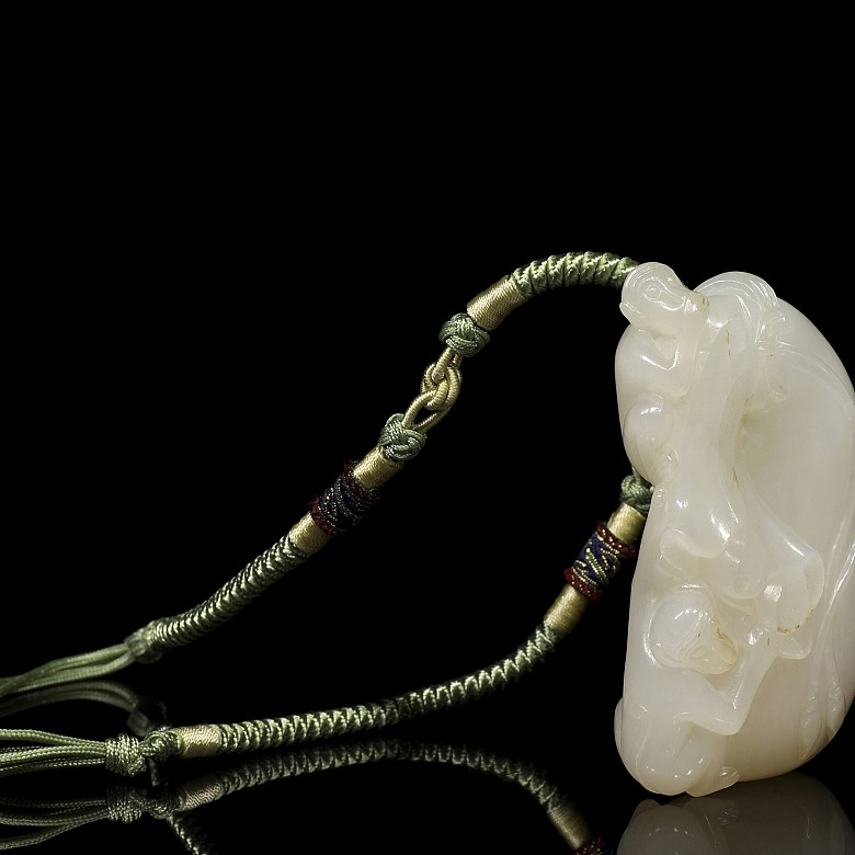 Jade pendant 'monkeys', Qing dynasty, Qianlong