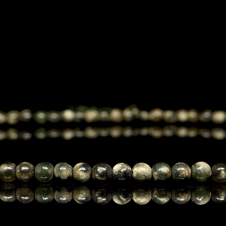 Jade bead necklace, Ming dynasty