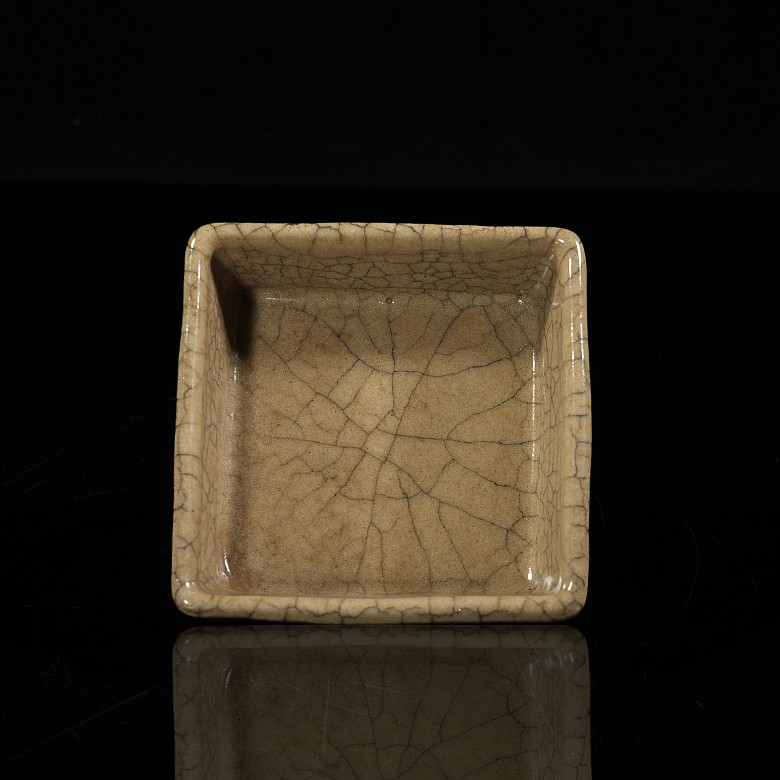 Glazed ceramic quadrangular vessel, Song dynasty