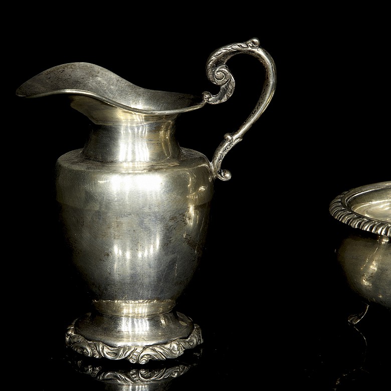 Set of three silver objects, 20th century