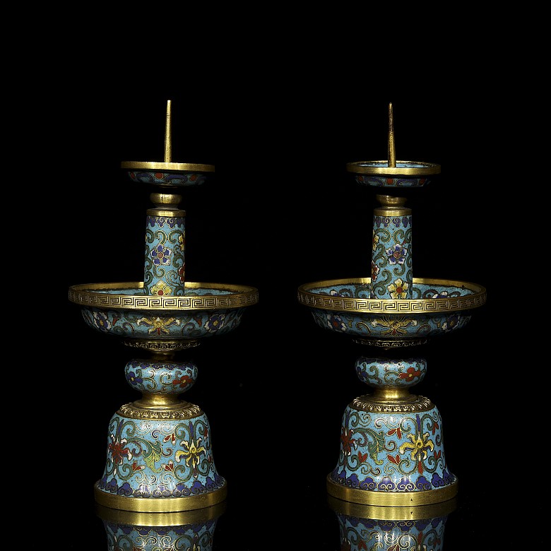 Pair of cloisonné candlesticks, Qing dynasty, Qianglong period