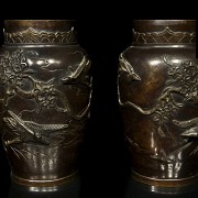 Pair of Japanese vases, 20th century