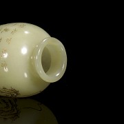 Pequeño jarrón de jade de Hetian, dinastía Qing