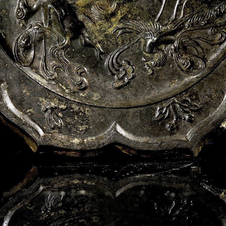 Bronze mirror ‘Beasts’, Tang dynasty