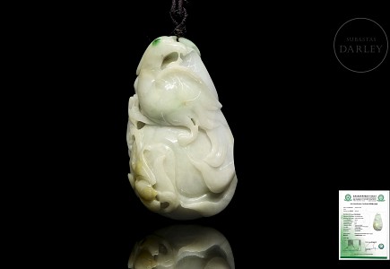 Colgante de jadeita natural 