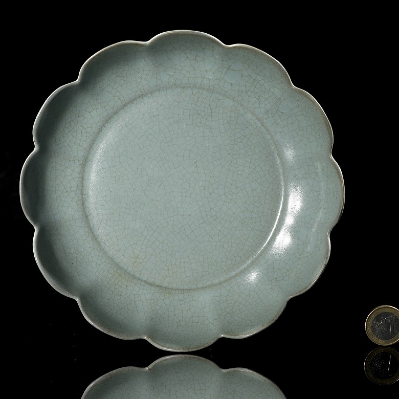 Celadon ‘Flower’ glazed ware dish, Song dynasty