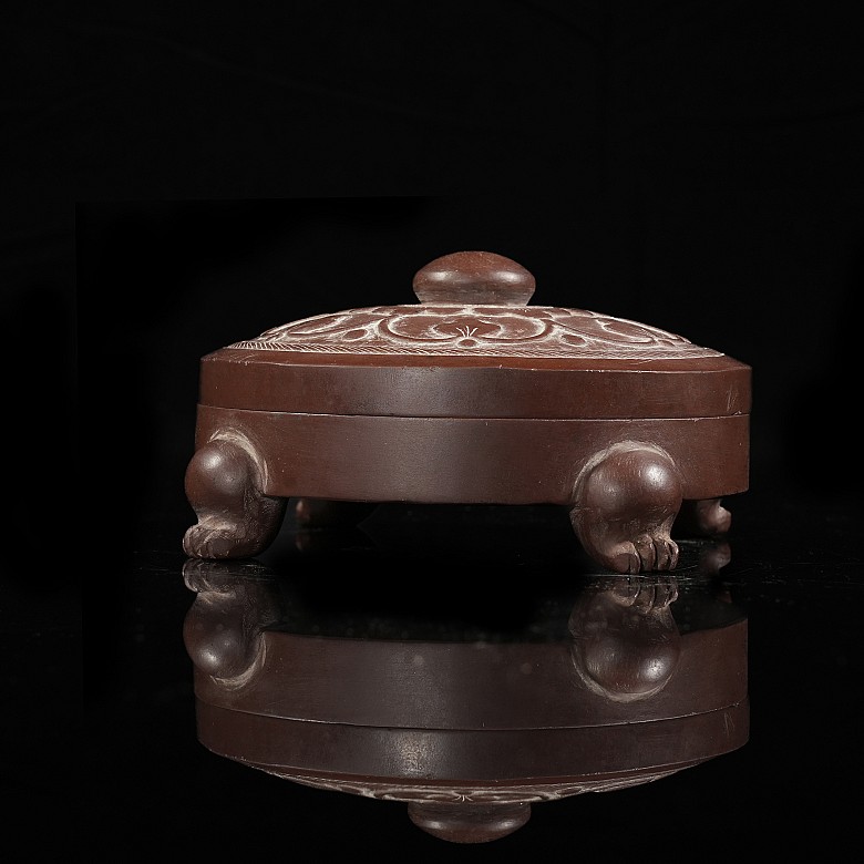 Carved red stone inkwell, 20th century