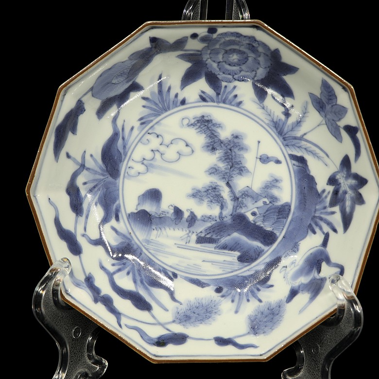 Dos platos de porcelana china azul y blanco, dinastía Qing - 1