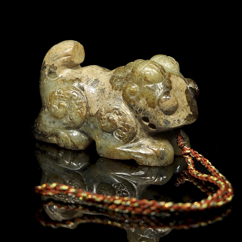 Carved jade figure, Eastern Han dynasty