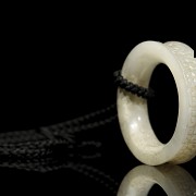 Jade carved hoop, Eastern Zhou dynasty