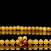 Agate bead necklace, Qing dynasty