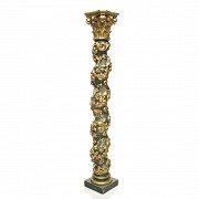 Solomonic carved and polychromed wooden column, 20th century - 3