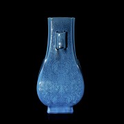 Blue glazed porcelain ‘Hu’ vase