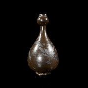 Glazed porcelain vase ‘Leaves’, Jin dynasty