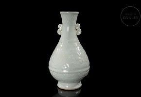 Celadon-glazed ware ‘Flowers’ vase, Yuan dynasty